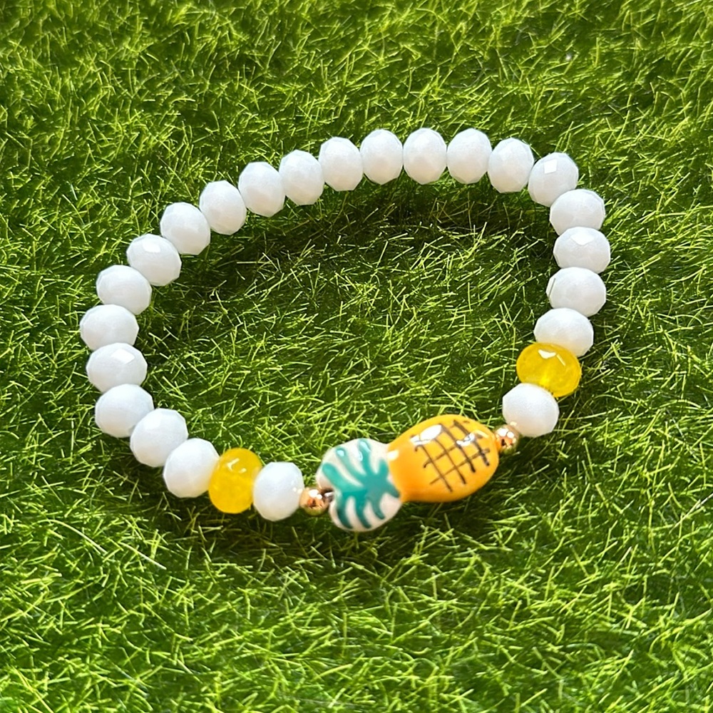 NWOT Pineapple 🍍 Bracelet